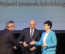 1560241190_IZBA90_JSZ132.jpg